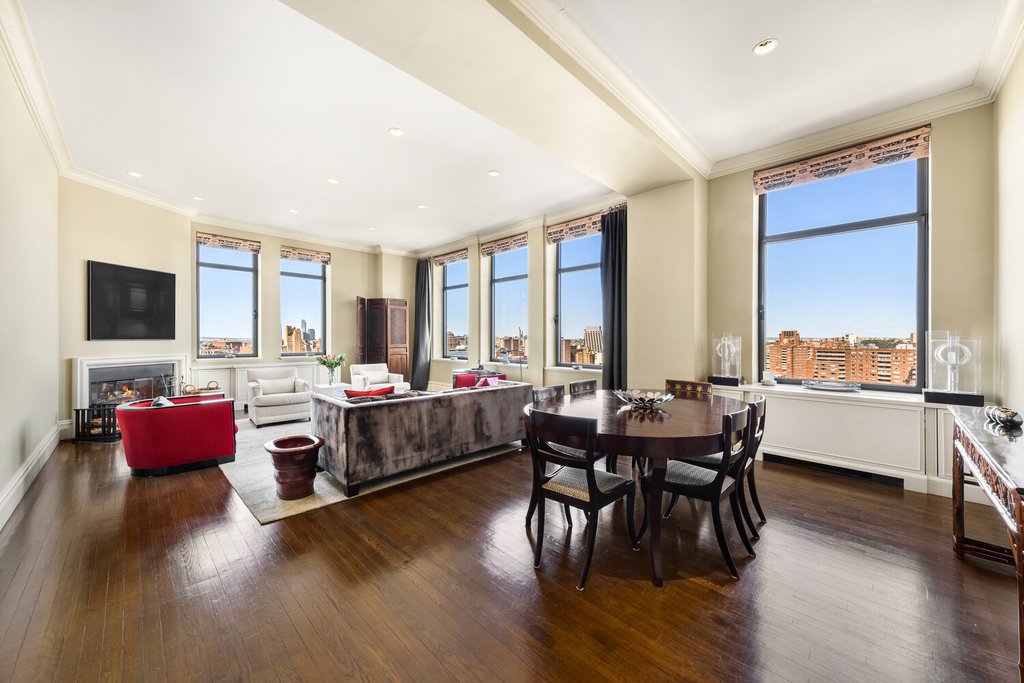 252 Seventh Avenue, Unit PHP