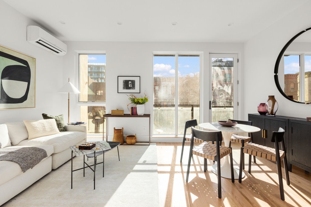 187 Pulaski Street, Unit 2