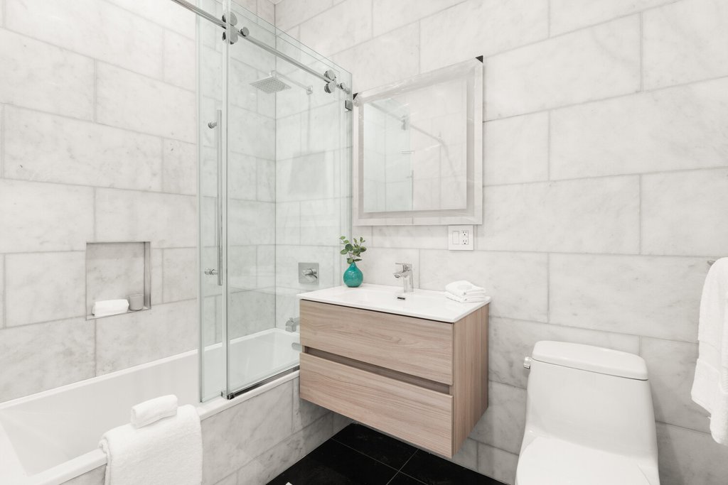187 Pulaski Street, Unit 2 photo 6