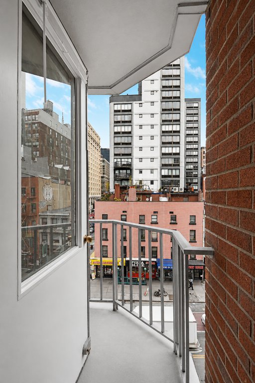 170 West 23rd Street, Unit 5M photo 6