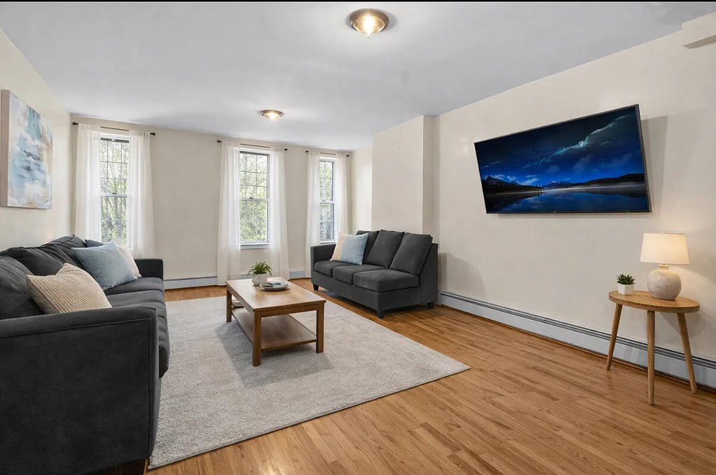 10 Gunther Place – For Sale photo 3