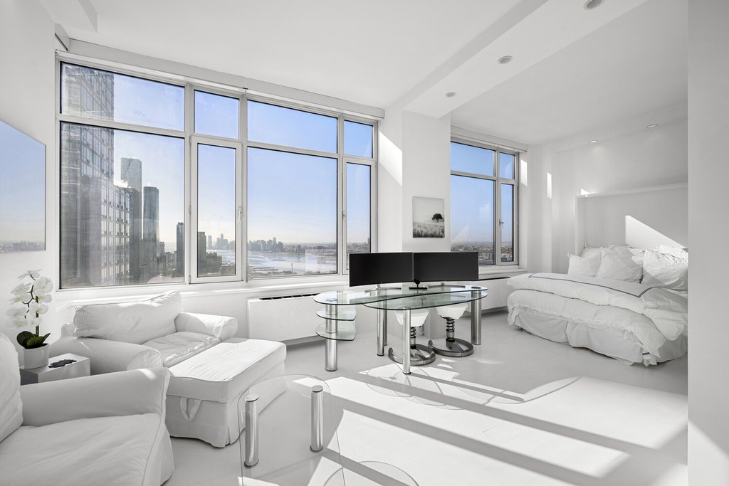 635 West 42nd Street, Unit 45G