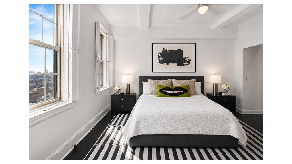 24 Fifth Avenue, Unit 1609