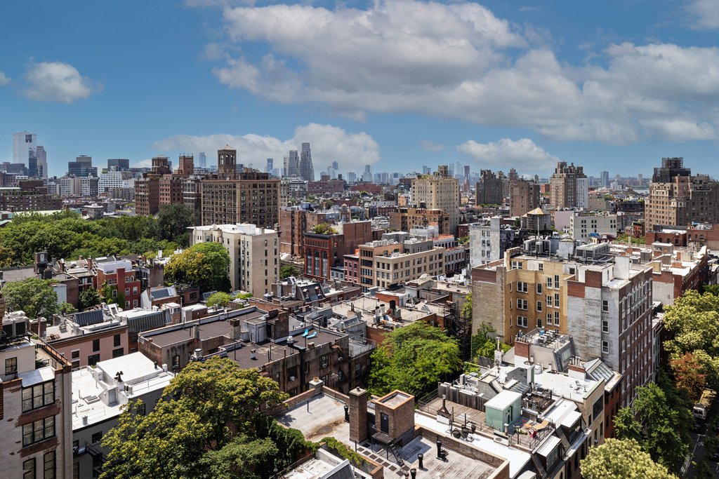 24 Fifth Avenue, Unit 1609 photo 2