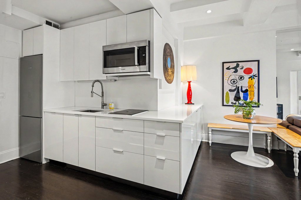 24 Fifth Avenue, Unit 1609 photo 6