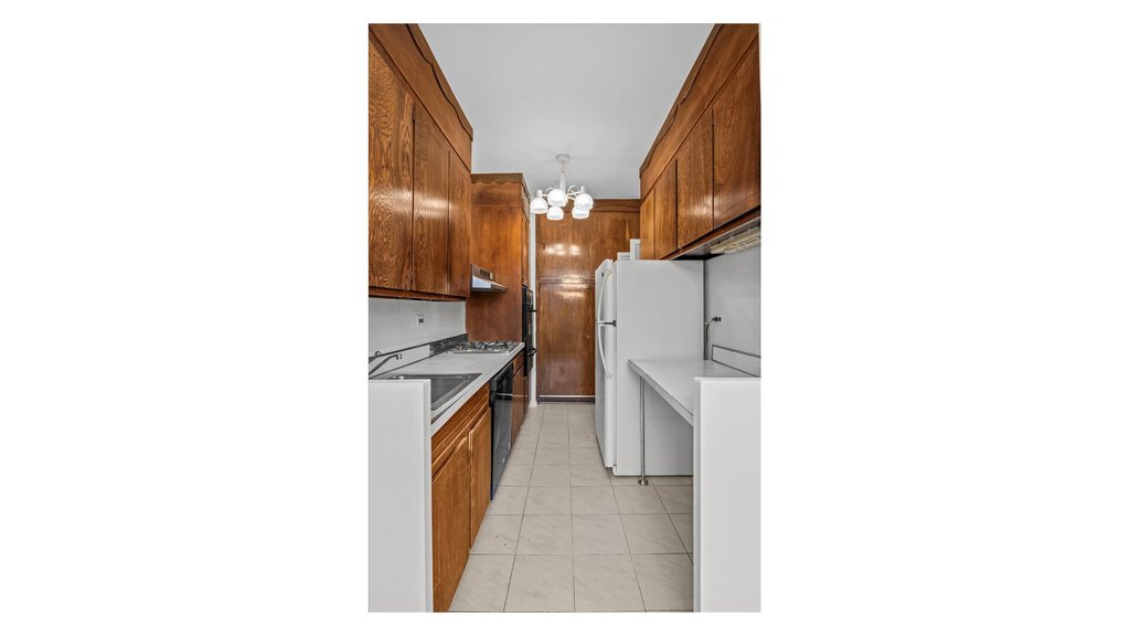 555 Kappock Street, Unit 4H photo 3