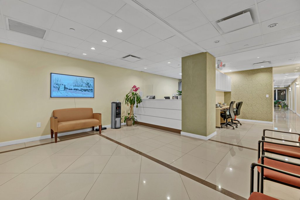 820 Second Avenue, Unit 6A photo 2