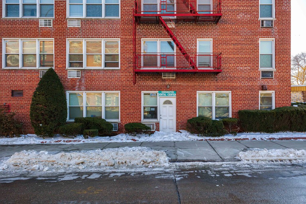 207 Ocean Parkway, Unit 1J photo 3
