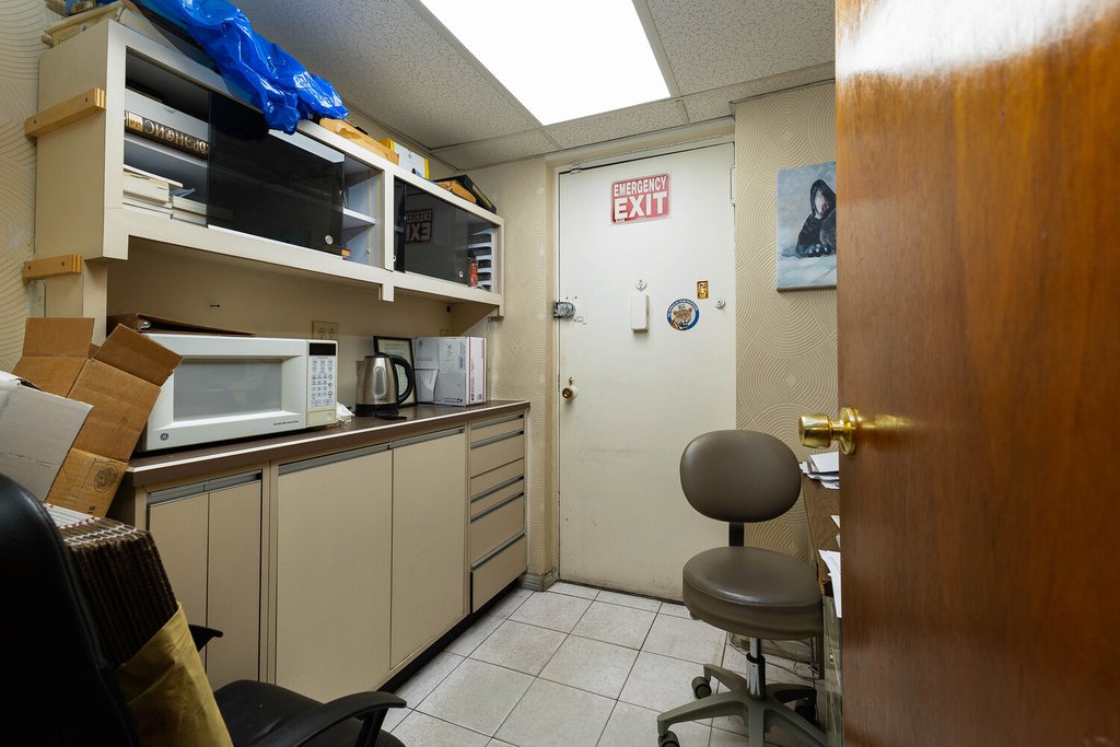 207 Ocean Parkway, Unit 1J photo 11
