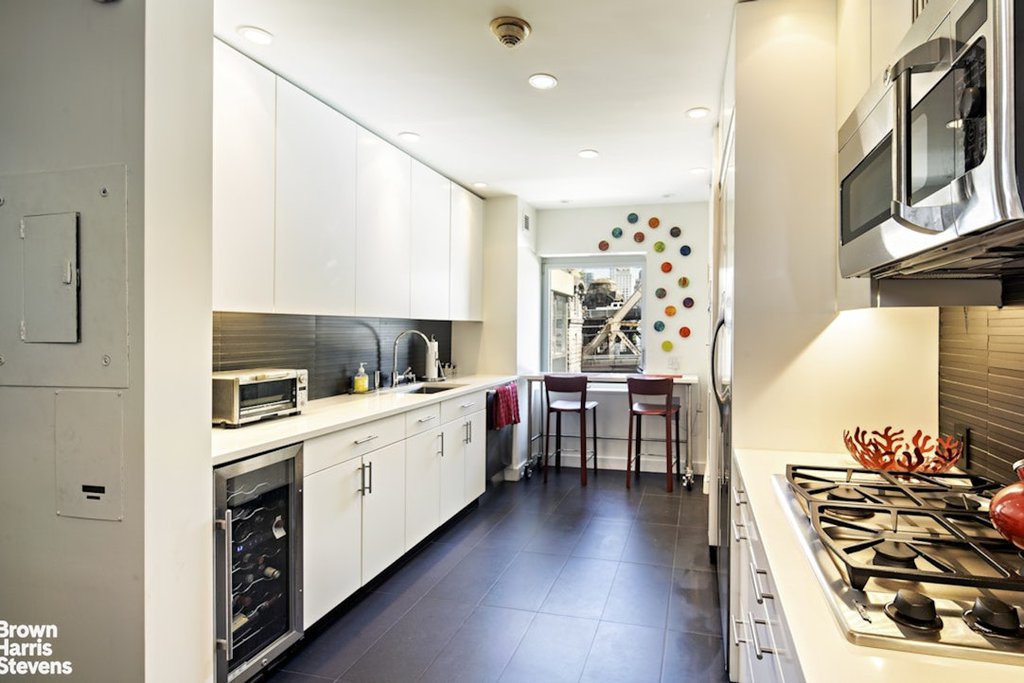 425 East 58th Street, Unit 7D photo 6