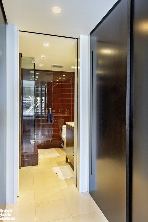425 East 58th Street, Unit 7D photo 8