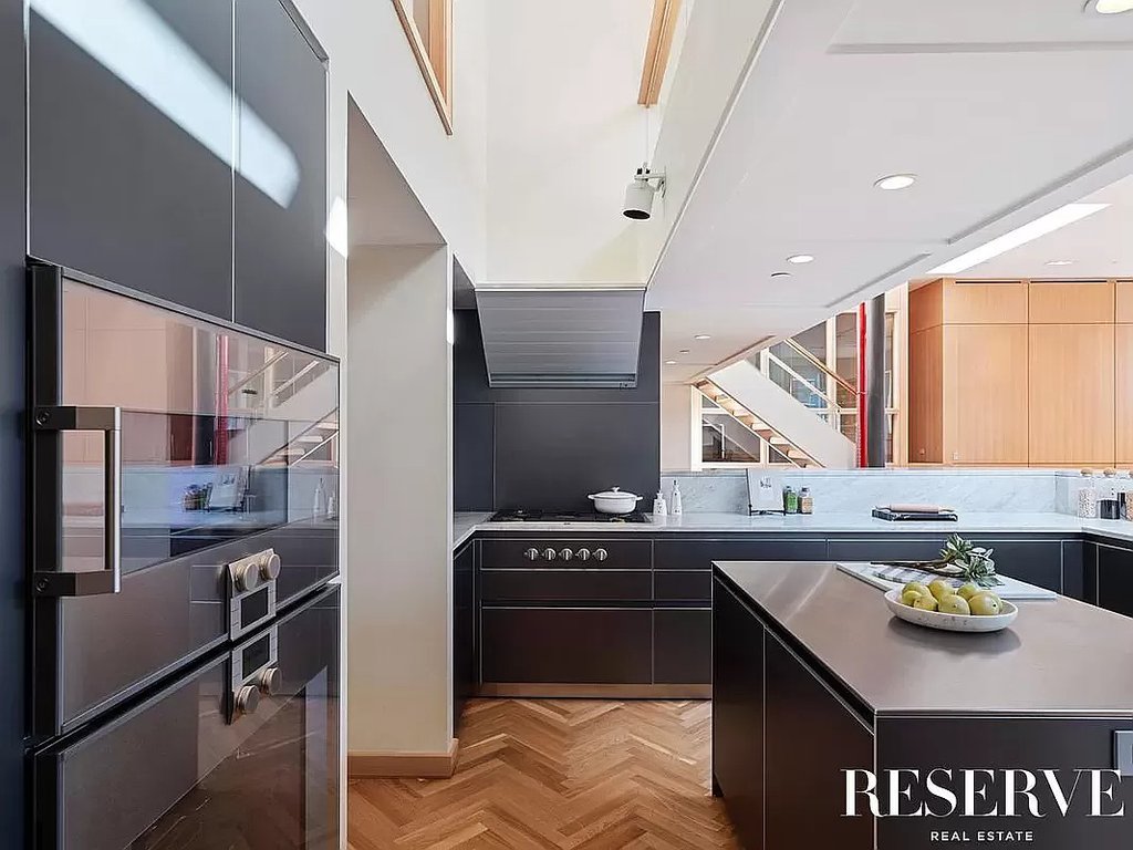 383 West Broadway, Unit PENTHOUSE photo 7