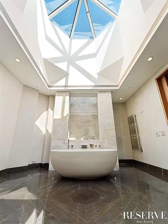 383 West Broadway, Unit PENTHOUSE photo 13