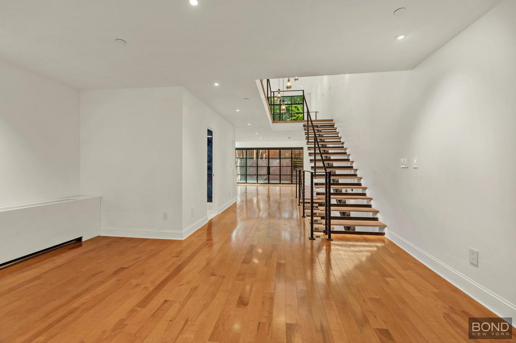 90 Charles Street – For Sale photo 8