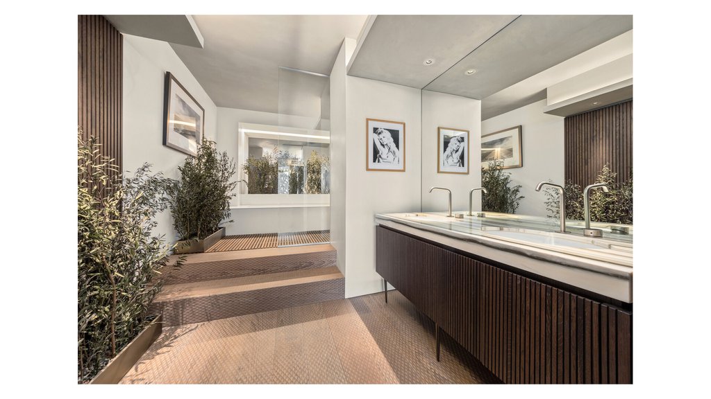 721 Fifth Avenue, Unit 58CD photo 17