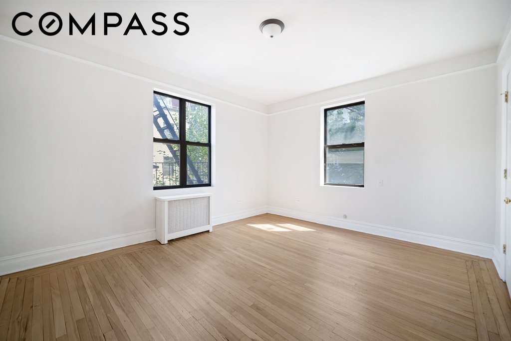 690 Riverside Drive, Unit 3F photo 6