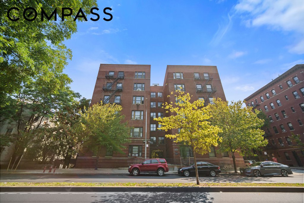 690 Riverside Drive, Unit 3F photo 12