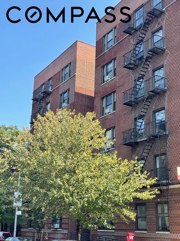 690 Riverside Drive, Unit 3F photo 13