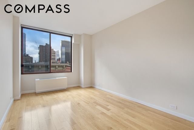 393 West 49th Street, Unit 6G photo 6