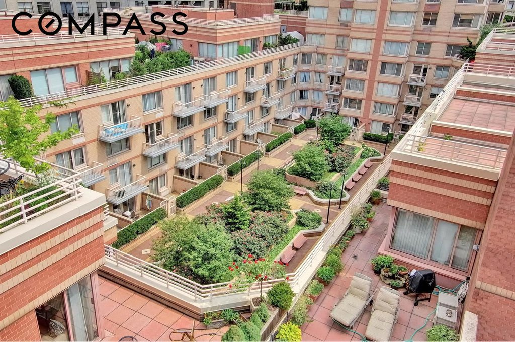 393 West 49th Street, Unit 6G photo 11
