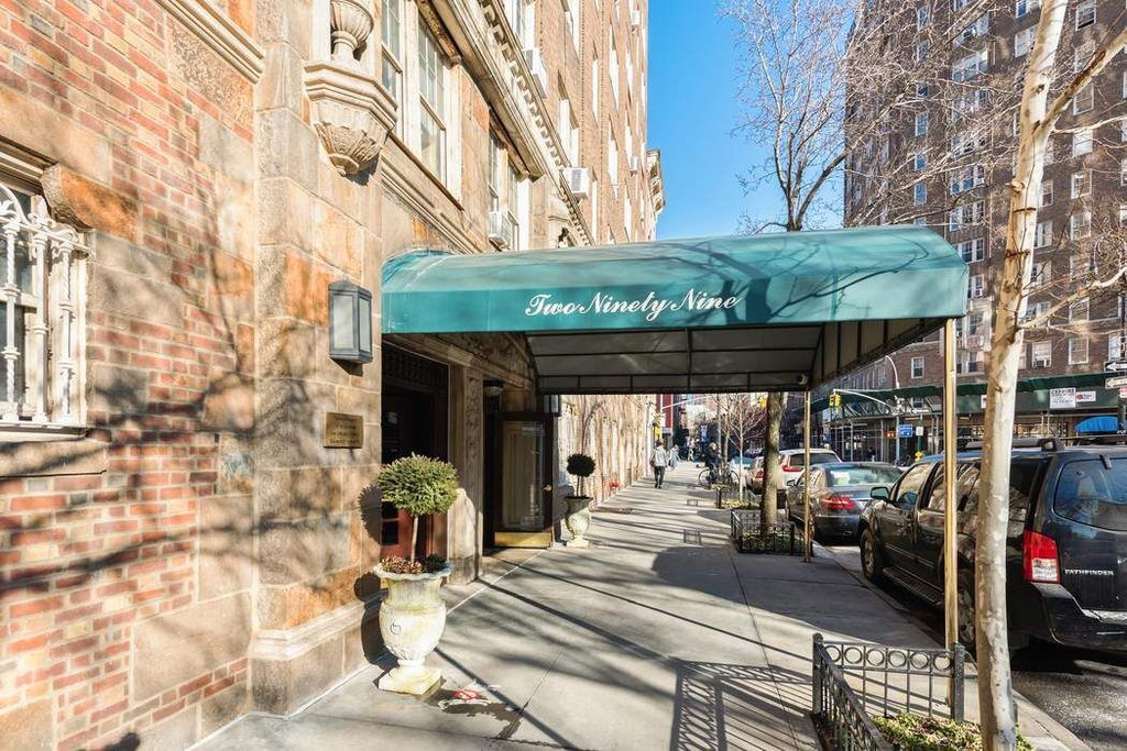 299 West 12th Street, Unit 7F photo 9