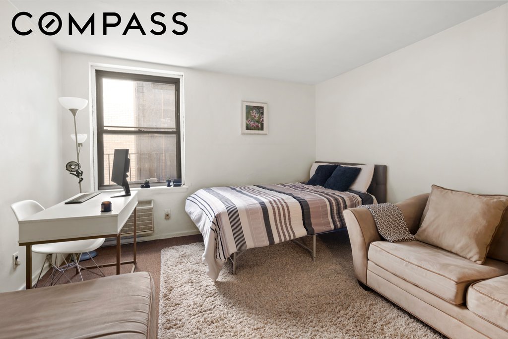 649 Second Avenue, Unit 4G photo 4