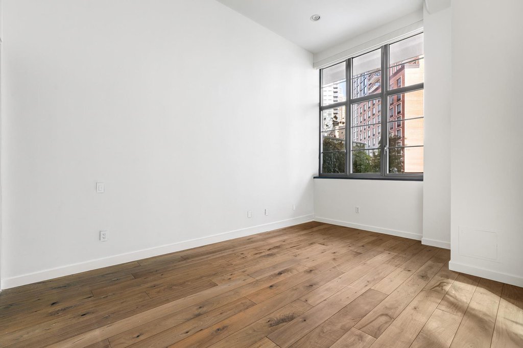 27-28 Thomson Avenue, Unit 608 photo 12