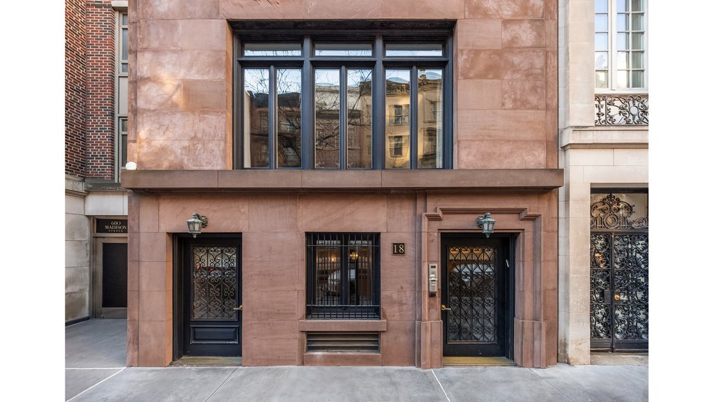 18 East 62nd Street