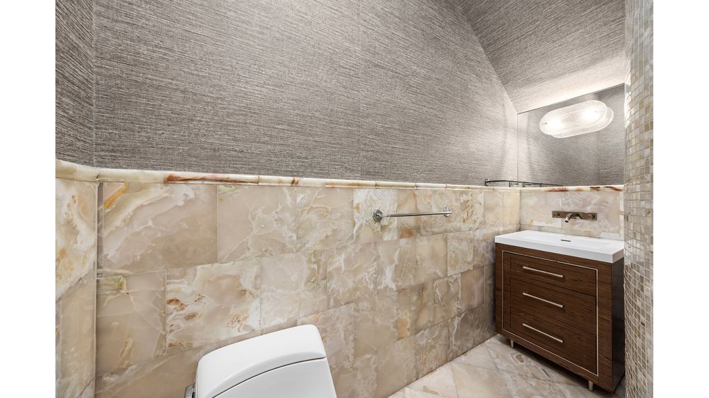 18 East 62nd Street – For Sale photo 10