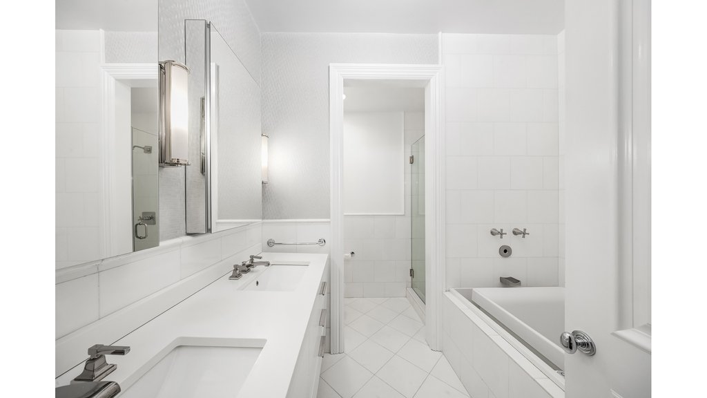 18 East 62nd Street – For Sale photo 15