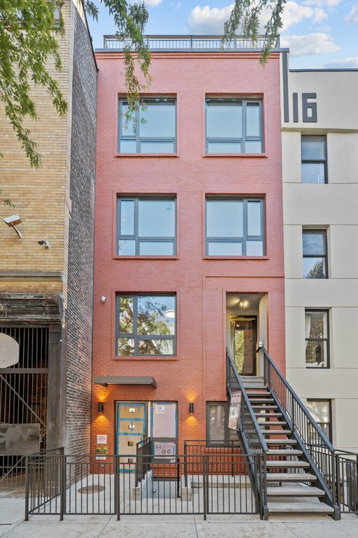 118 MADISON Street, Unit 3