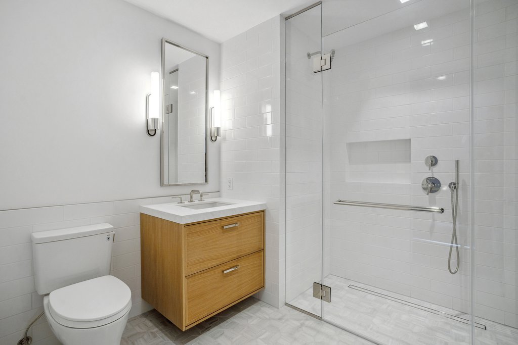 200 East 83rd Street, Unit 15C photo 9