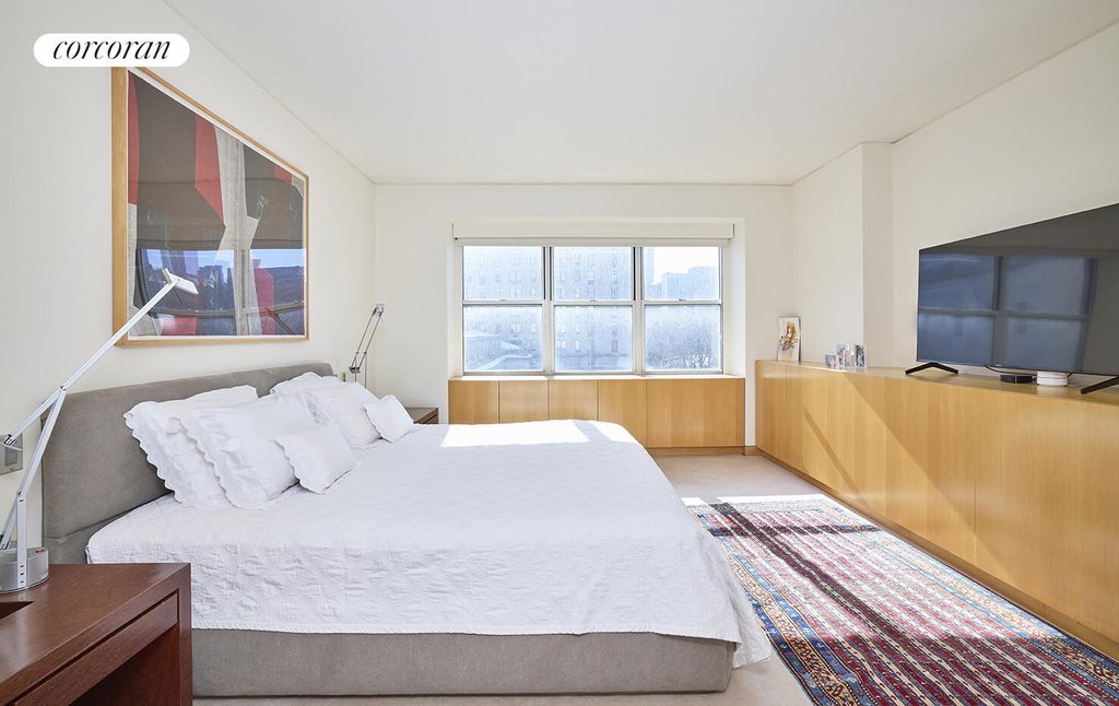 900 Fifth Avenue, Unit 6A photo 6