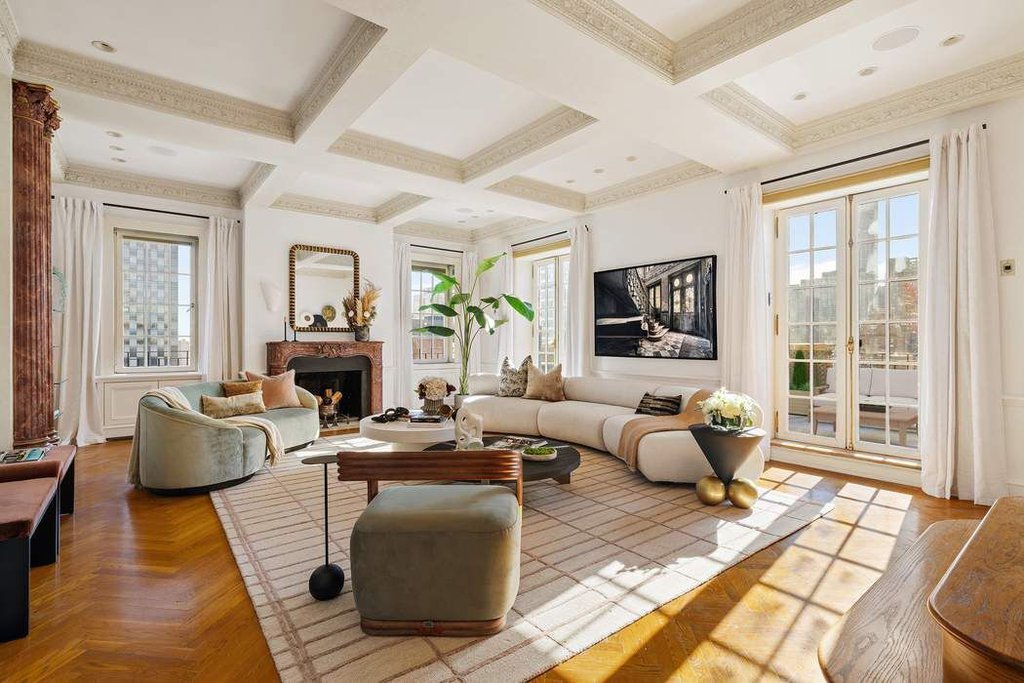333 East 68th Street, Unit PHA