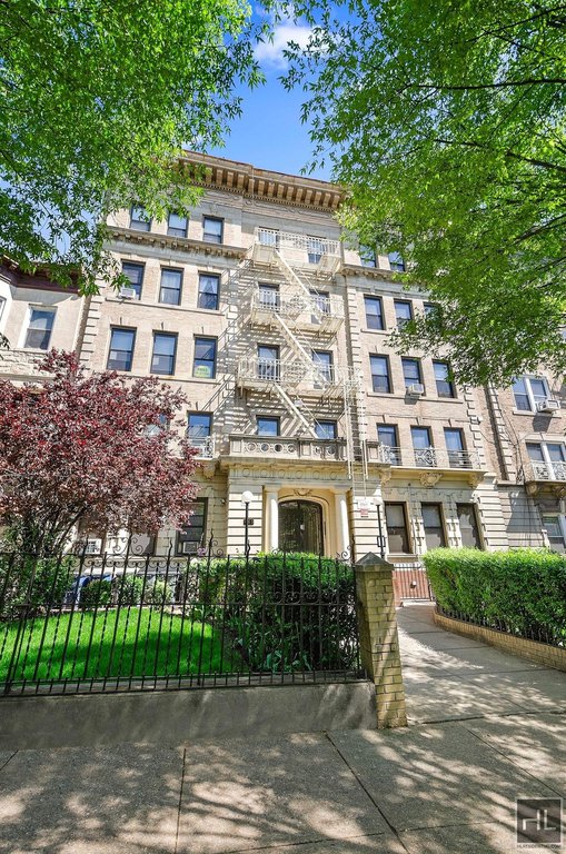465 Eastern Parkway, Unit D