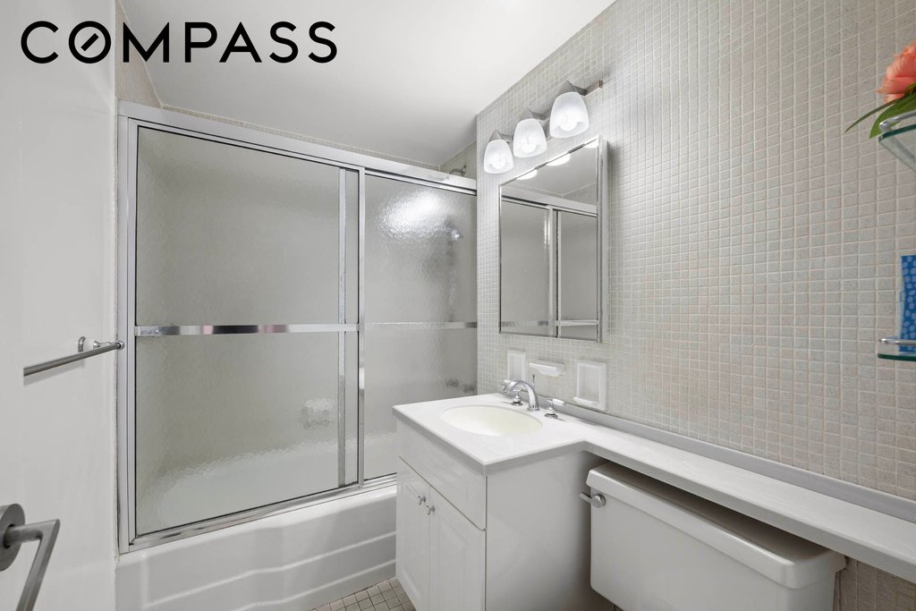 333 East 69th Street, Unit 3A photo 15