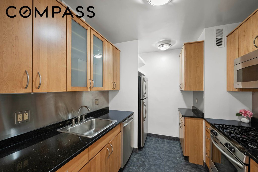 333 East 69th Street, Unit 3A photo 11