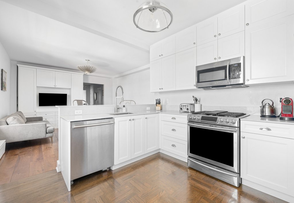 755 West End Avenue, Unit 15C photo 10