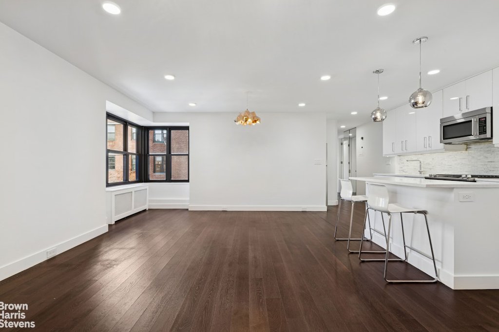 385 Grand Street, Unit L601