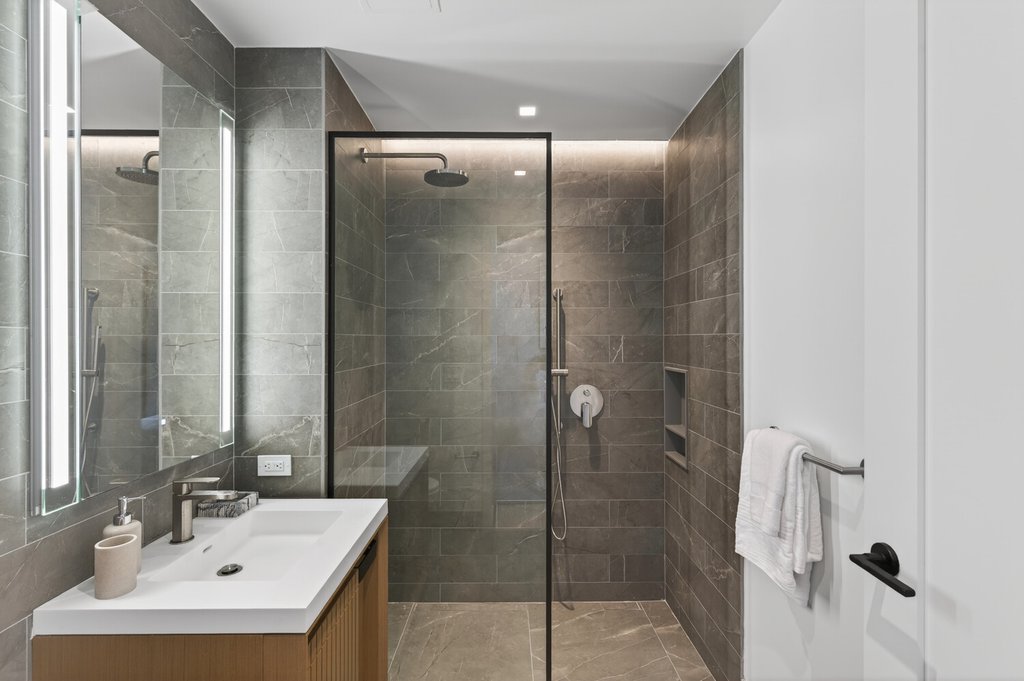 609 Second Avenue, Unit 1001 photo 6