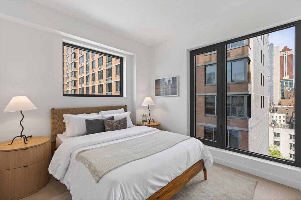 609 Second Avenue, Unit 1001 photo 7