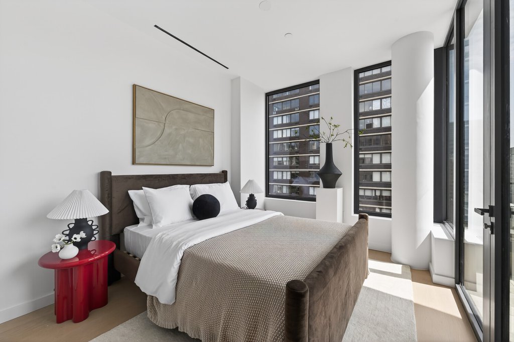 609 Second Avenue, Unit PH3 photo 5
