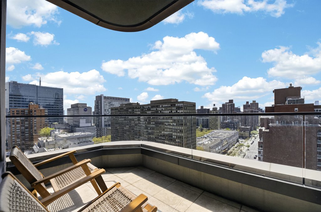 609 Second Avenue, Unit PH3 photo 6