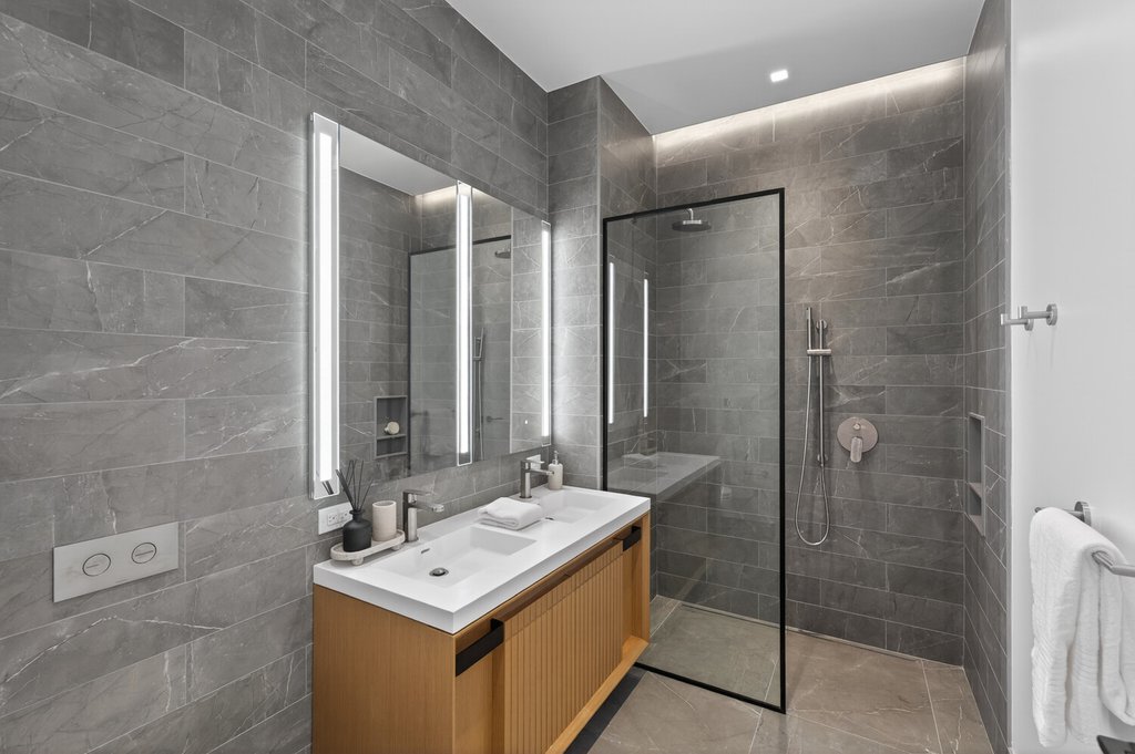 609 Second Avenue, Unit PH3 photo 7