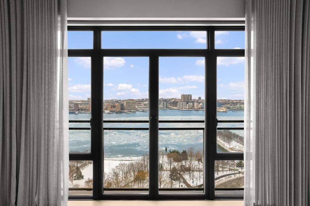 555 West 22nd Street, Unit 19AW photo 4