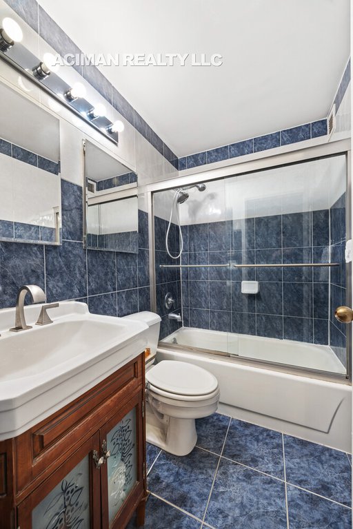220 Manhattan Avenue, Unit 1F photo 5