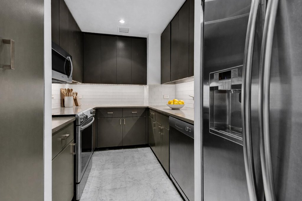 641 Fifth Avenue, Unit 26F photo 5