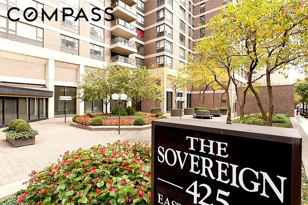 425 East 58th Street, Unit 18D photo 14