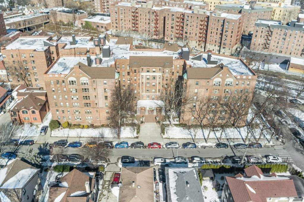 84-51 Beverly Road, Unit 1A photo 6