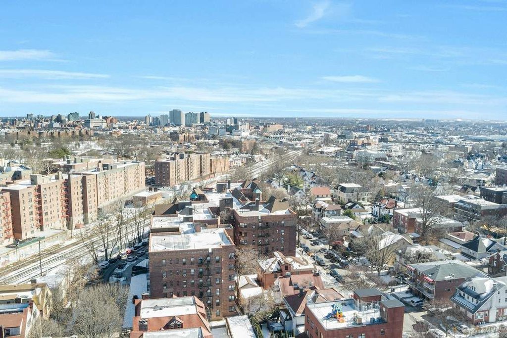 84-51 Beverly Road, Unit 1A photo 17